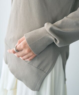 YECCA VECCA Vネックスリットニット Gray Beige