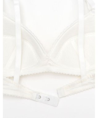 Wing ジュニア ノンワイヤーブラ Wing Teen やさしいフィット感 綿混素材(カップ肌側) 【STEP3 まるみをおびてきた胸に】 RB6136 ウイング／ワコール アイボリー