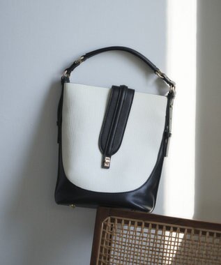 YECCA VECCA ポーチインショルダーバッグ Black