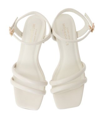 Green Parks ＥＴＳ．スクエアトゥアンクルストラップサンダル Ivory