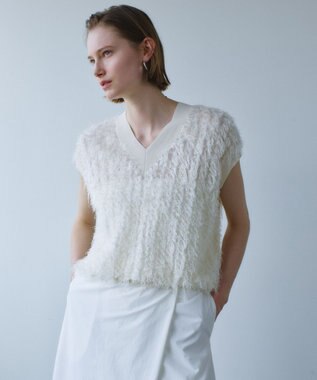 BEIGE， LYCORIS / カットフリンジ Vネックニット