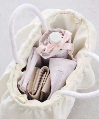 Maison de FLEUR 【2Way】レースフリルメイズ2Wayカゴバッグ White