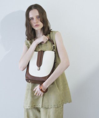 YECCA VECCA ポーチインショルダーバッグ