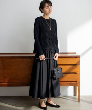 23区 【先行予約】エンブロイダリーレース ニットベスト ネイビー系