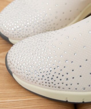 Bridget Birkin 【Round About】ラインストーンアクセントスリッポンスニーカー アイボリー