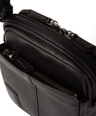 ACE BAGS & LUGGAGE LO HOMME PRESSE アルカイックソフト 本革 縦型ショルダーバッグ 小 71782 ロ・オム・プレッセ ブラック