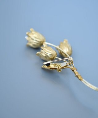 monshiro チューリップブローチ ゴールド