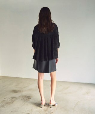 GRACE CONTINENTAL バックタックレースシャツ ブラック