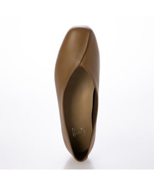 ing <ing>【WEB限定】スクエアトゥVカットフラットシューズ キャメル