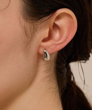 Phoebe 〈金属アレルギー対応〉パフメタルピアス　シルバー/ニッケルフリー シルバー