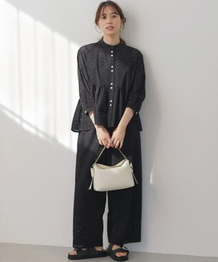 組曲 【先行予約】エンブロイダリーレーススタンドネック ブラウス ブラック系