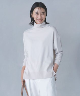 UNFILO マイビューティーニット タートルネック アイボリー