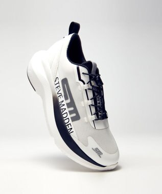 STEVE MADDEN ELEVATE 2 厚底ランニングスニーカー