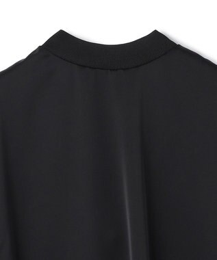 uncrave ライトダブルサテン タックブラウス ブラック