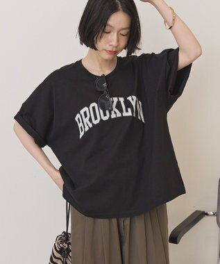 AMERICAN HOLIC BROOKLYN ロゴTシャツ
