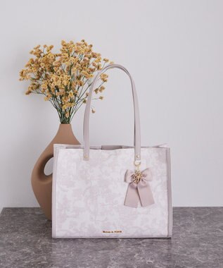 Maison de FLEUR フラワーガーデンプリントスクエアトート