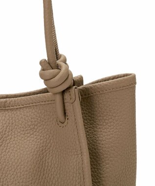 TOPKAPI 【Breath TOPKAPI】シュリンクレザー ノットハンドル トートバッグ グレージュ