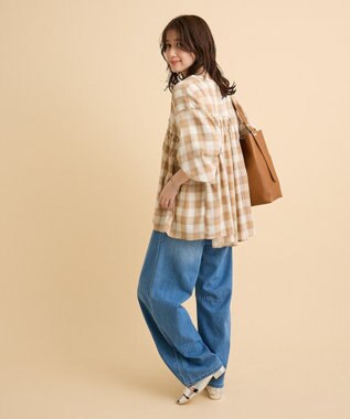 Green Parks 【しゃれシャツ】イージーケアＶネックチェックブラウス Beige