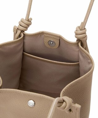 TOPKAPI 【Breath TOPKAPI】シュリンクレザー ノットハンドル トートバッグ グレージュ