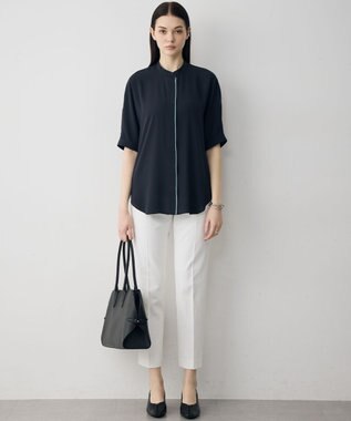 ICB 【新色追加・WEB限定カラーあり】BackSatinAmunzen 5分袖バンドカラーブラウス ネイビー×ダークセージ