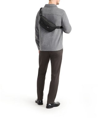 TUMI TUMI ALPHA（アルファ） ベルト・バッグ・スリング ネイビー