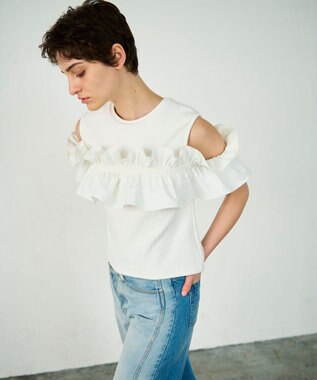 GRACE CONTINENTAL フリルリブカットトップ