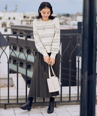 ANY パターンボーダーニット エクリュ系