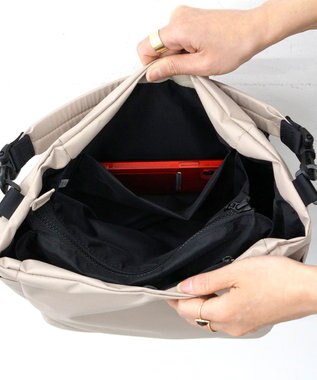 FOLNA RD ブリザテックナイロン 3WAYショルダーバッグ グレーべージュ