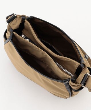 Y'SACCS 【ムック本掲載】タスランナイロンショルダーバッグ ベージュ【WEB限定カラー】