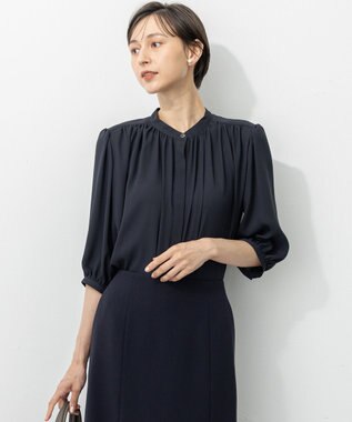 23区 ライトバックサテンアムンゼン ギャザーブラウス