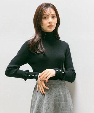パールボタン リブタートル ニット