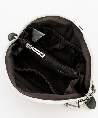 Y'SACCS 総柄プリントハーフムーンポーチ ブラック