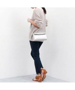 UNBILLION ペルケ perche / 姫路レザーひねりかぶせ2wayショルダーバッグ シルバー