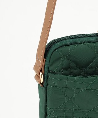 LA BAGAGERIE グリッドキルティングショルダー ダークグリーン