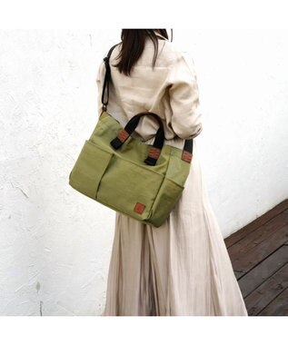 Regalo Felice 【B4サイズまで収納可 / ポケット7ヶ所 / ショルダー付き】2wayトート / REGALO KA(カーキ)