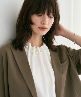 YECCA VECCA パールタックフレンチスリーブブラウス Off White