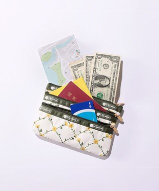 LeSportsac 3ZIP COSMETIC/デイジークロスエクリュ デイジークロスエクリュ