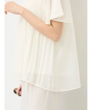 earth music&ecology マジョリカプリーツ半袖ブラウス Ivory