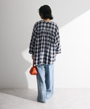 Green Parks 【しゃれシャツ】イージーケアＶネックチェックブラウス Black