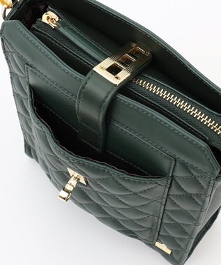 LA BAGAGERIE シープキルトWストラップスクエアショルダー グリーン