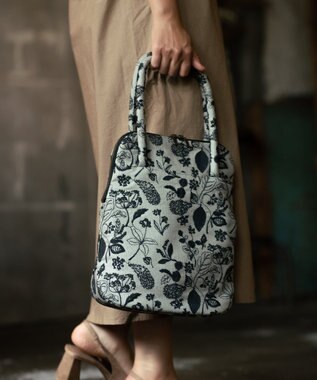 AND WOOL 筆記帳刺繍のバッグ グレー