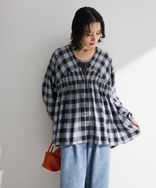 Green Parks 【しゃれシャツ】イージーケアＶネックチェックブラウス Black