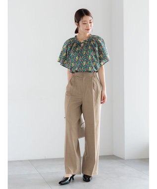 Te chichi 【LIBERTY FABRICS】フリルネックブラウス ネイビー