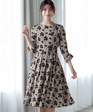 Tiaclasse 【安田美沙子さん着用・洗える】フラワーフロッキーワンピース