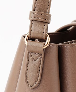 ANY マジカルかぶせライトショルダー モカ