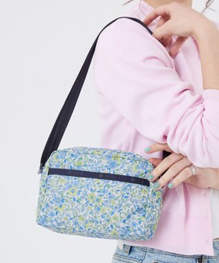 LeSportsac DANIELLA CROSSBODY/タペストリーフラワーブルー タペストリーフラワーブルー