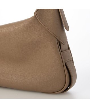 UNBILLION 【テレビ ドラマ着用アイテム】カシュカシュ cachecache / ダブルバックルベルトショルダー オーク