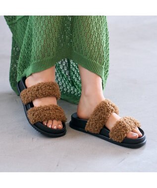 MODE ET JACOMO <carino>エコファーもこもこサンダル ブラウン