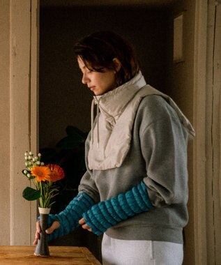 KWD 【日本製】DOWN ARM WARMER グリーンダウン ダウンアームウォーマー ブルー