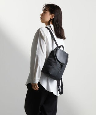 Y'SACCS 【CORDURA×リサイクルレザー】ラウンドフラップミニリュック グレー